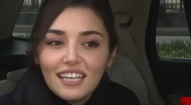 Hande Erçel lo ha estado diciendo durante mucho tiempo, ¡pero no puede hacer creer a nadie!