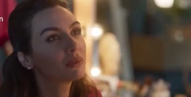 ¡Hay un mensaje de Birce Akalay para aquellos que están esperando la serie Kuş Uçuşu!