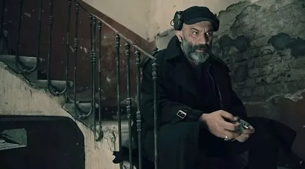 ¡Şevket Çoruh compartió el gran éxito de la serie Sıcak Kafa de Netflix!