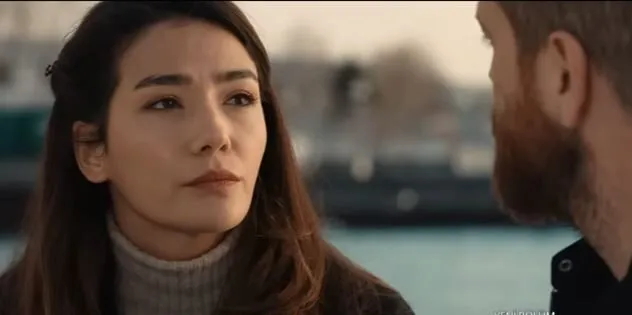 ¡Aybüke Pusat derramó lágrimas mientras filmaba esa escena en el set de la serie Sıfırıncı Gün!