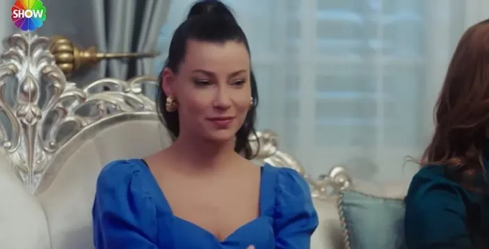 ¡Müjde Uzman se convirtió en la cara sonriente de la serie dramática con el personaje de Alev en la serie Kızılcık Şerbeti!