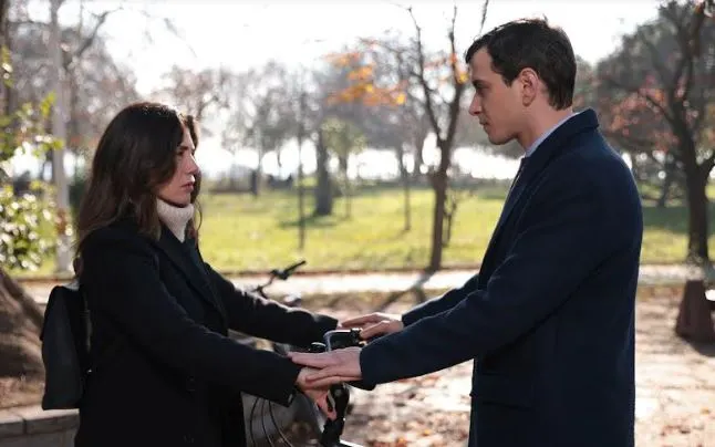 ¡Gökçe Bahadır y Selahattin Paşalı llaman la atención como la nueva pareja de la serie en la pantalla!