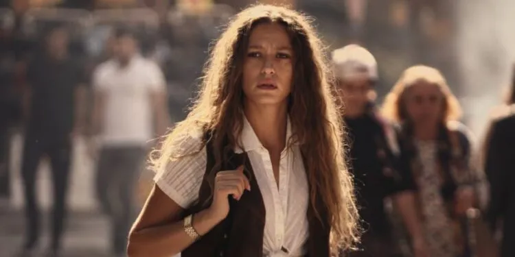 Serenay Sarıkaya confesó y después del evento que le tenía mucho miedo, ¡su visión de Şahmaran cambió!