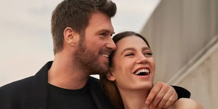 ¡Qué bien se llevan Kıvanç Tatlıtuğ y Serenay Sarıkaya!