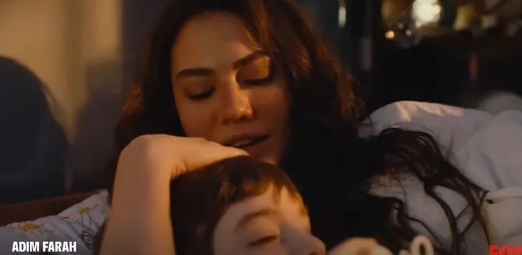 ¡Demet Özdemir, quien comenzó la serie Adım Farah, da mensajes fuertes tanto a ella como a sus fanáticos!
