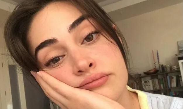 ¡Qué lástima! ¡Esra Bilgiç se vio obligada a decir esa palabra durante las actividades de ayuda!