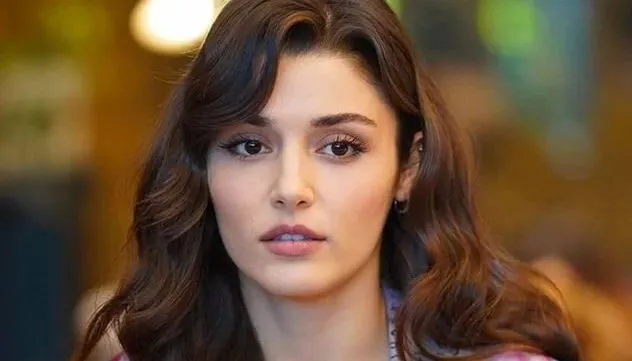 ¡Las cerca de 30 millones de cuentas de Instagram de Hande Erçel se convirtieron en la dirección de una nota importante sobre las víctimas del terremoto!