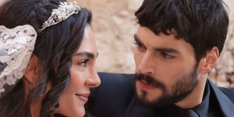 ¡Después de la serie Hercai, Ebru Şahin y Akın Akınözü se juntaron esta vez con dolor!