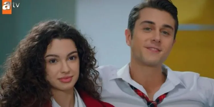¡Su Burcu Yazgı Coşkun y Onur Seyit Yaran, quienes brillaron con la serie Kardeşerim, se encontraron por bondad esta vez!