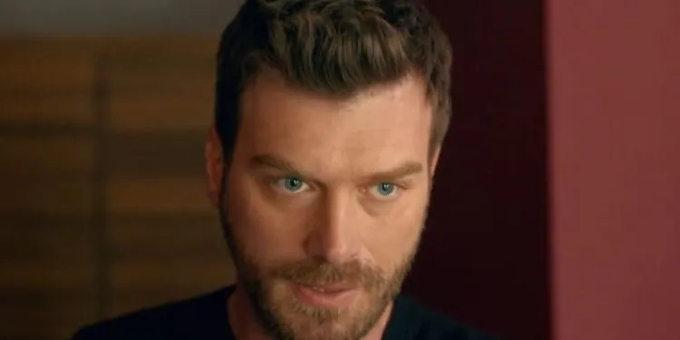 ¡Kıvanç Tatlıtuğ, el papel principal en la serie Aile, trabaja para la caridad y es aplaudido por sus donaciones!