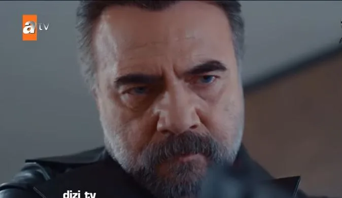¡Oktay Kaynarca tiene una sorpresa para los fanáticos de la serie Ben Bu Cihana Sığmazam!