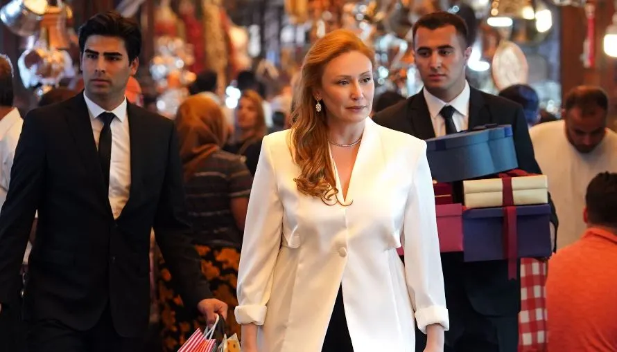 Gülçin Santırcıoğlu se convirtió en la dirección de la reacción debido a su papel en The Yalı Çapkını!
