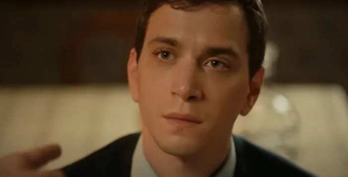 Selahattin Paşalı una vez declaró su filosofía con su elección en la serie de televisión Ömer!