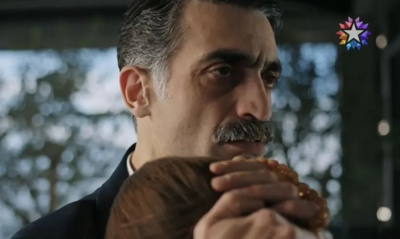¡El éxito dialectal de Diren Polatoğulları ha sido uno de los detalles que embellece la serie Yalı Çapkını!
