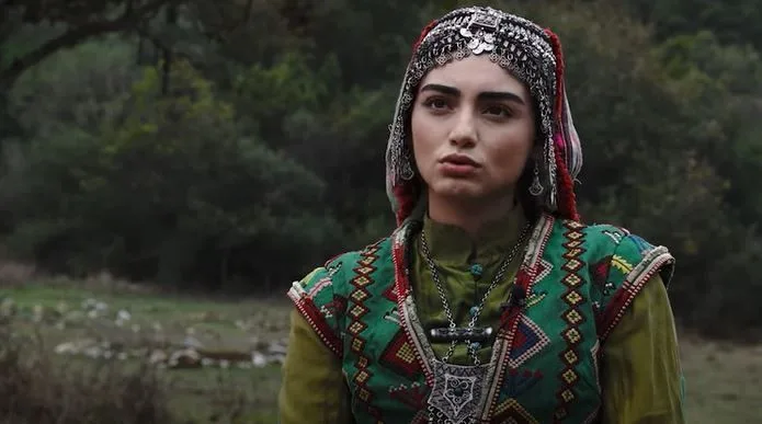¡El personaje de Bala Hatun ha presentado una característica de Özge Törer!
