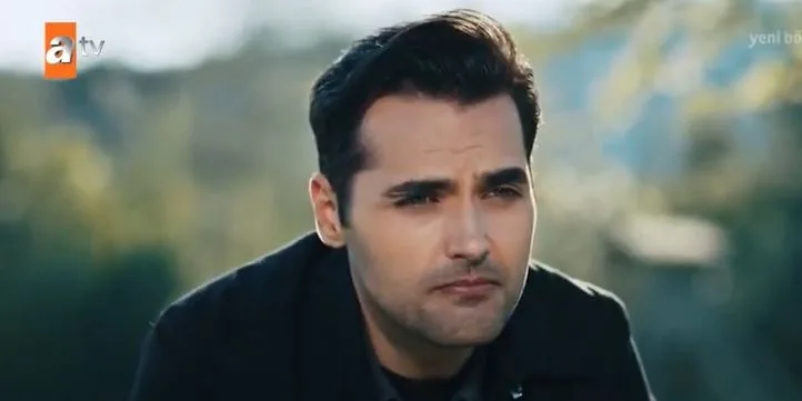 ¡No es un accidente de plató, es un accidente de tráfico! ¡La escena inolvidable en Eşkıya Dünyaya Hükümdar Olmaz de Yalçın Hafızoğlu!