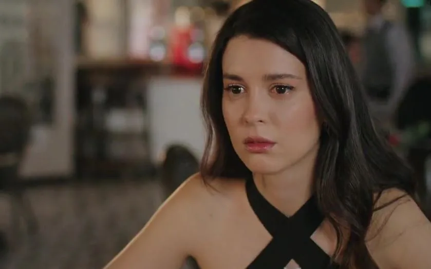 Buce Buse Kahraman dio derecho al muy criticado personaje de Pelin en la serie de televisión The Yalı Çapkını!