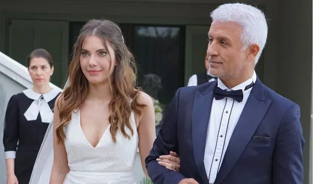 ¡Las escenas de la boda en la serie Yasak Elma funcionaron muy bien incluso en la boda de Eda Ece!
