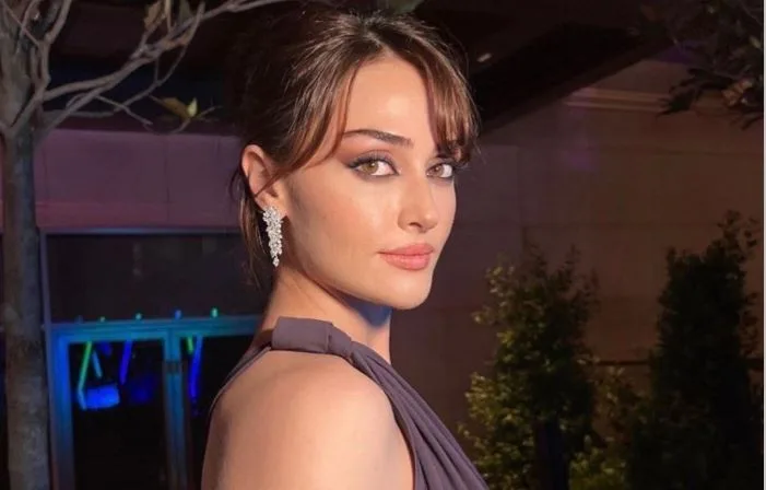 ¡Esra Bilgiç volverá a hacerse un nombre en 2023 con sus dos proyectos importantes!