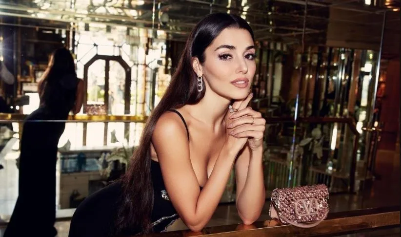 Los días malos han terminado para Hande Erçel, ¡ahora es el momento de vivir su vida!