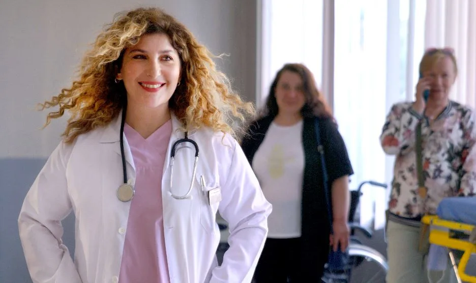 ¡Şebnem Bozoklu regresa a las pantallas con la serie de televisión Hayatımın Neşesi!