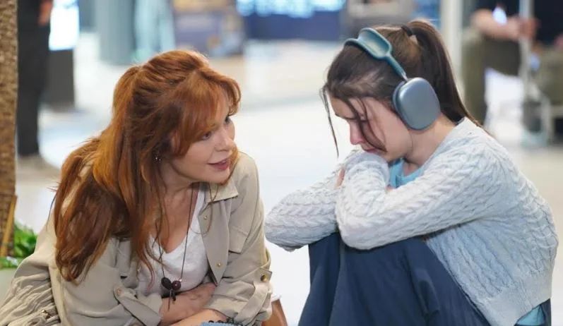 ¡Didem İnselel, Emre Kınay y Ogün Kaptanoğlu apoyarán a los jóvenes actores en la nueva serie!