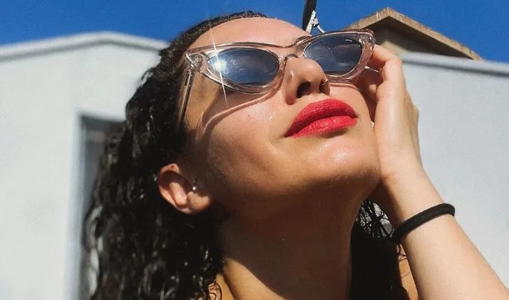 ¡Hande Doğandemir se ha adaptado al modo de verano!