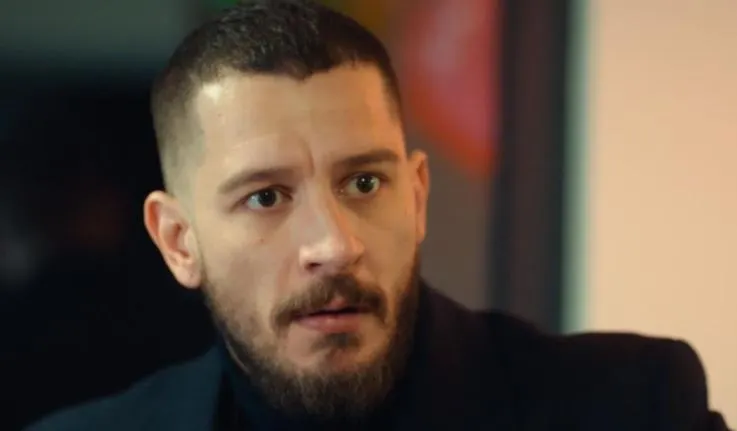 ¡Uraz Kaygılaroğlu regresa a las series de televisión y tiene otra sorpresa más grande!