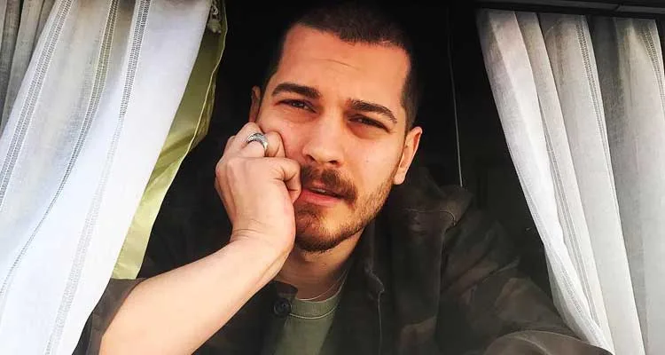 ¡El regreso a la televisión de Çağatay Ulusoy, de quien se habla con la serie Terzi, después de muchos años será un acontecimiento!