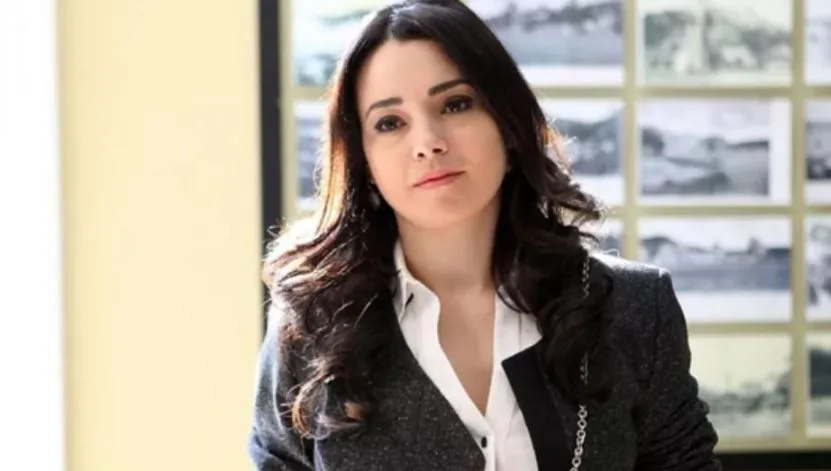¡El regreso de Özgü Namal al proyecto de la serie de televisión causará un gran dolor en los corazones!