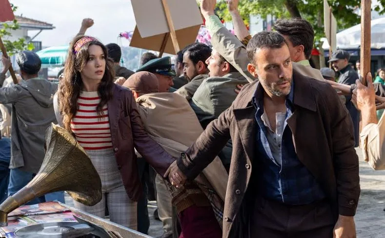 ¡La asociación de Salih Bademci y Hazal Subaşı en la serie de televisión Dilek Taşı encantará a la audiencia!