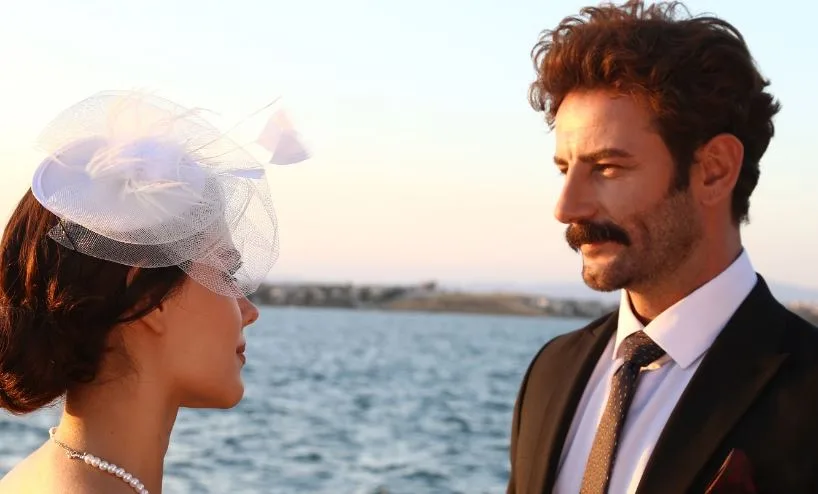 ¡Incluso la fuerte energía de Gökberk Demirci puede no ser suficiente para salvar la serie de televisión Üç Kız Kardeş!