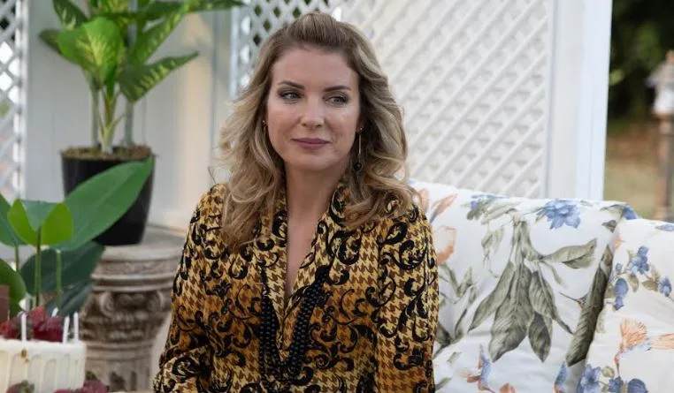 ¡La serie Dilek Taşı se ha convertido en un escenario que Özge Özberk ha anhelado durante muchos años!