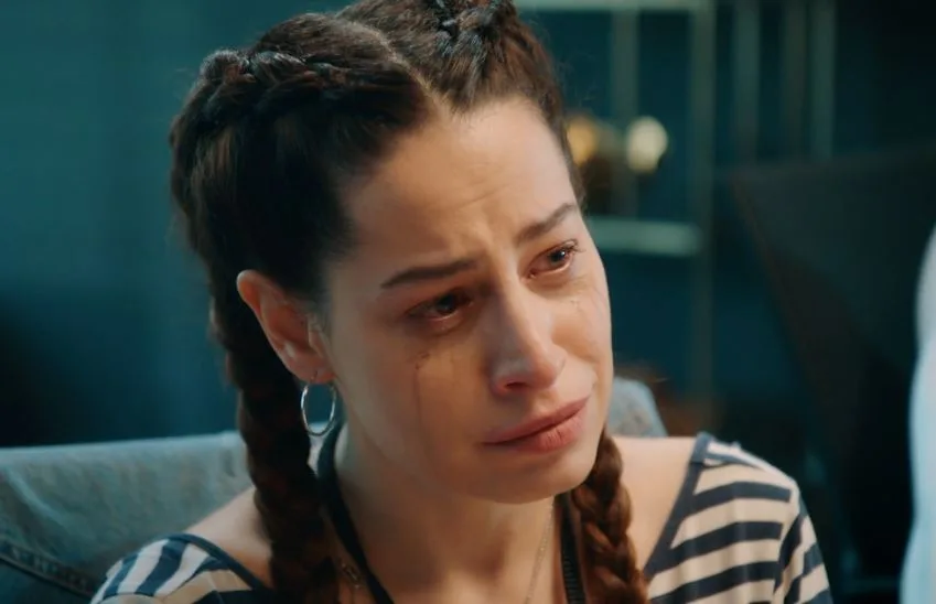 ¡Aslı İnandık apareció ante sus fans con su nuevo proyecto de serie de televisión, Deneme Çekimi!