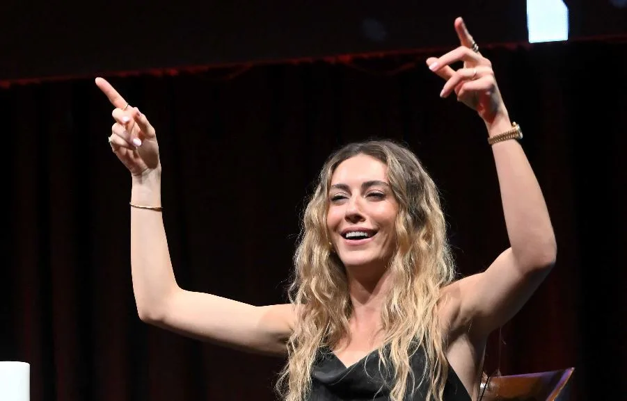 Sinem Kobal tiene muchas ganas de volver a las series de televisión, ¡pronto llegará la buena noticia de un nuevo proyecto!