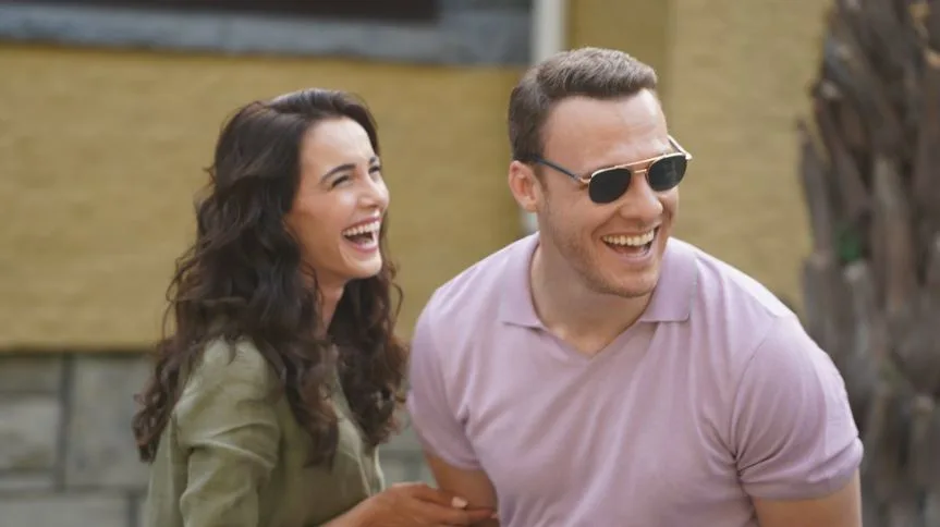 ¡Hafsanur Sancaktutan se hizo muy amiga de su pareja Kerem Bürsin!