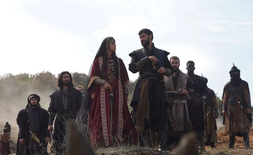 Uğur Güneş y Dilin Döğer darán una prueba histórica en la serie Kudüs Fatihi Selahaddin Eyyubi
