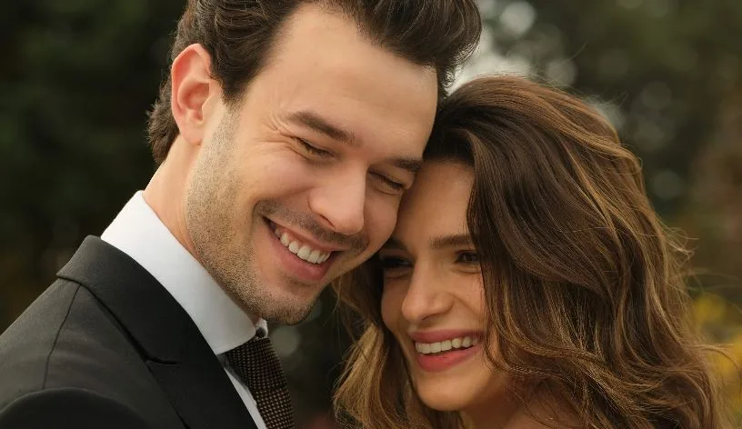 El nuevo dúo, que es candidato a ser la pareja favorita de teleseries; ¡Aytaç Şaşmaz y Şifanur Gül!