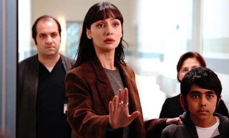 ¡La nueva serie en la que tanto confía Birce Akalay, Bir Derdim Var, terminará antes de que pueda explicar su problema!
