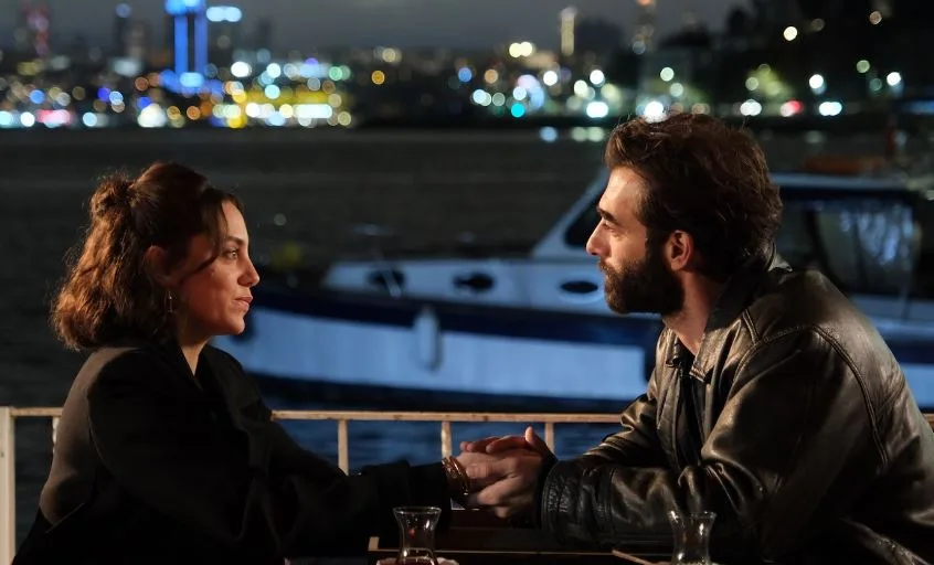 ¡İlker Kaleli y Öykü Karayel harán un fuerte regreso con la serie renombrada Kara!