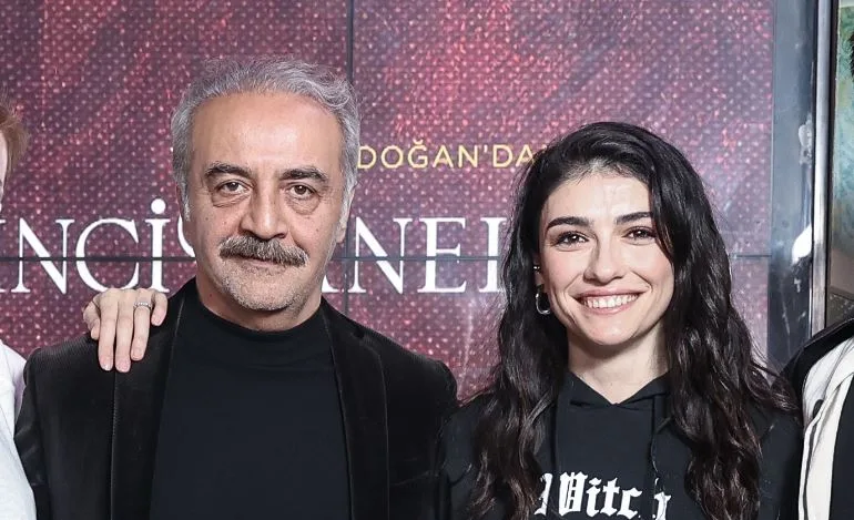 ¡El dúo Yılmaz Erdoğan y Hazar Ergüçlü tuvo un gran comienzo!