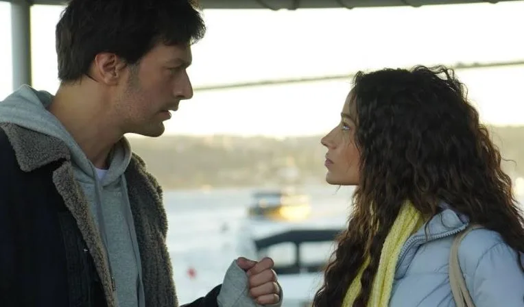 La serie Bir Sevdadır está ganando popularidad en los ratings, ¡pero no es suficiente!