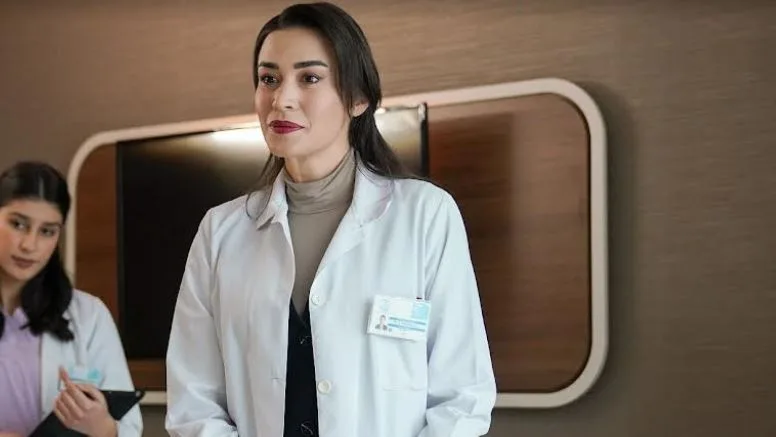 Después de la serie de televisión Gönül Dağı, ¡un nuevo proyecto llegó a Ecem Özkaya como una lotería!