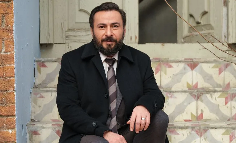 ¡Mustafa Kırantepe, que acaba de unirse a la serie Ateş Kuşları, está feliz de estar en un buen trabajo!