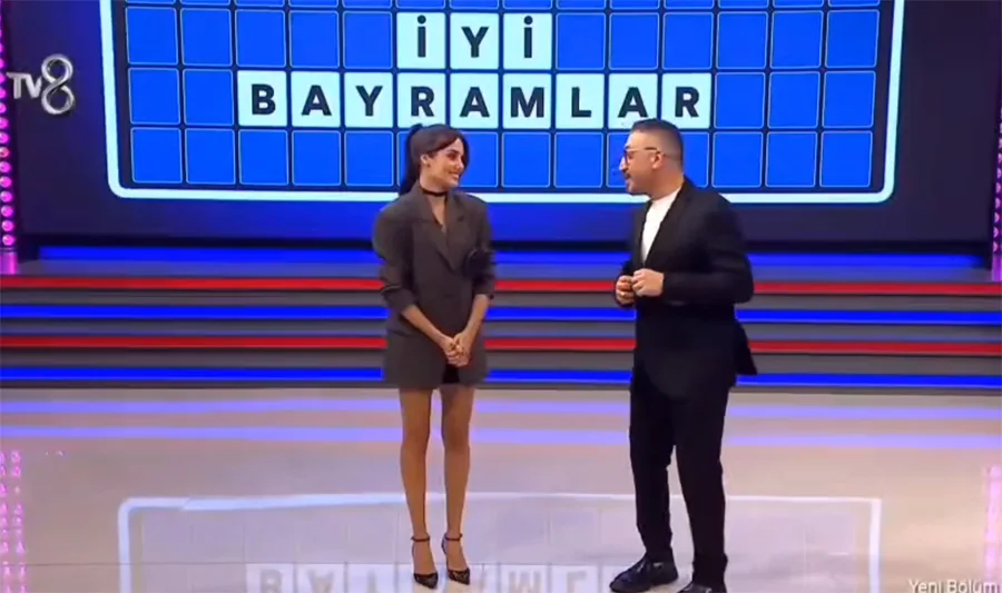 Cem Davran elogió tanto a su ex coprotagonista Hande Erçel que me pregunto si estaba exagerando