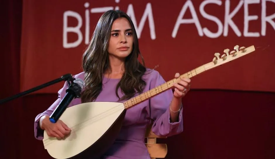 Si no hubiera Asuman en la serie de televisión Gönül Dağı, ¿qué personaje querría interpretar Hazal Çağlar?