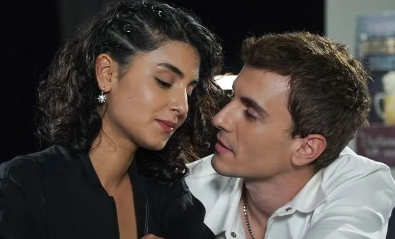 Los ratings de la serie de televisión Yabani han bajado, ¡pero Rojbin Erden y Bertan Asllani siguen subiendo!