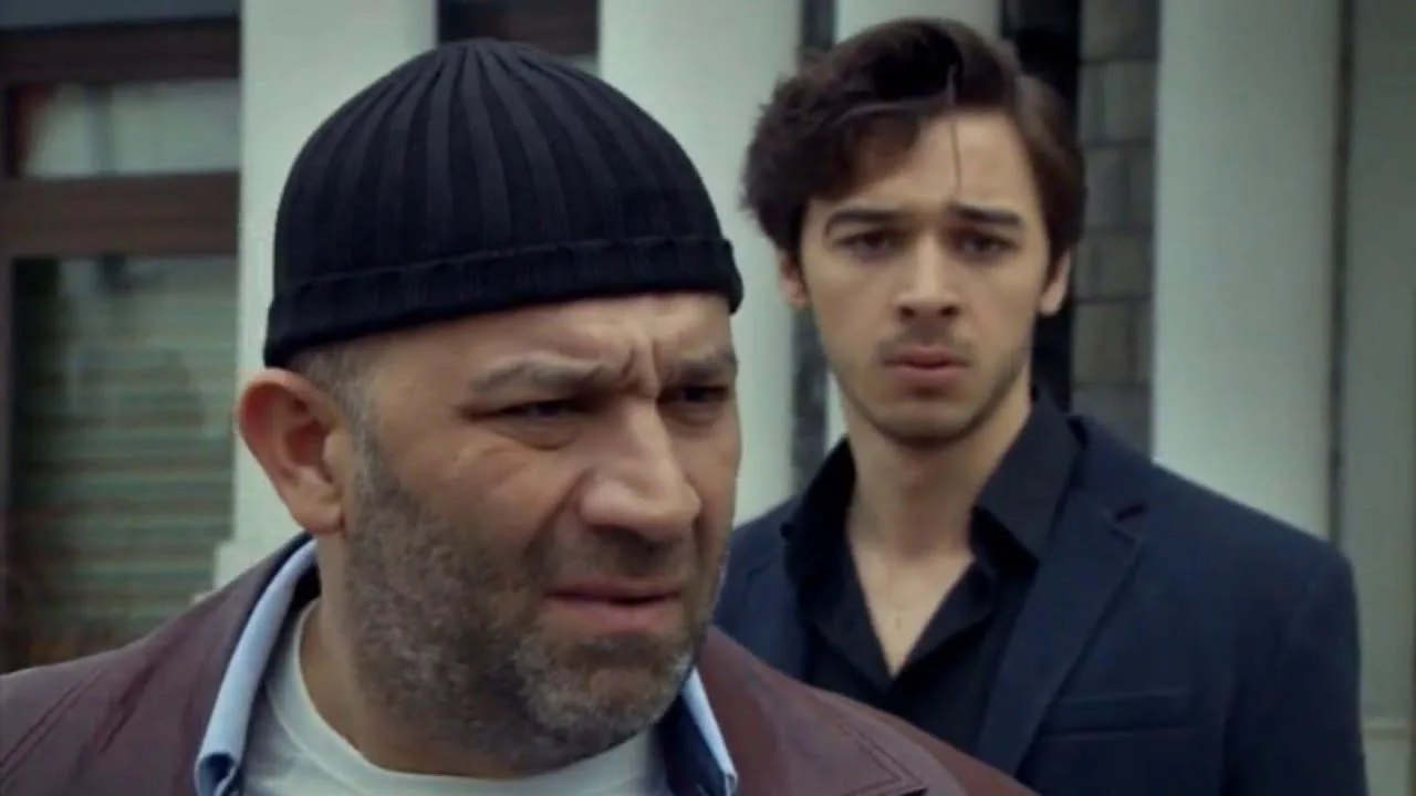 ¡La posibilidad de que Şevket Çoruh regrese a la serie de televisión Arka Sokaklar hizo felices a muchos espectadores!